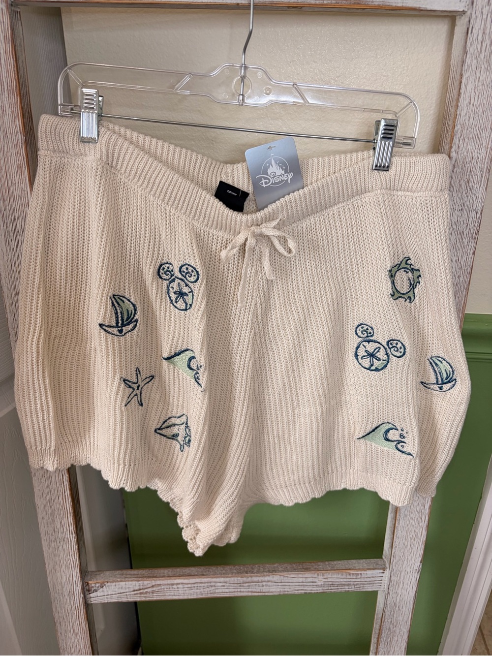 🌊 Disney Her Universe Mickey Nautical Knit Shorts XL NWT